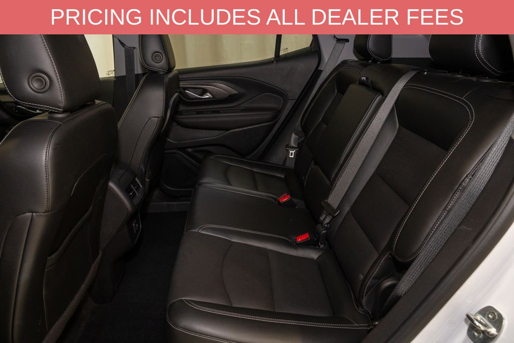 2023 GMC Terrain SLT - Photo 9