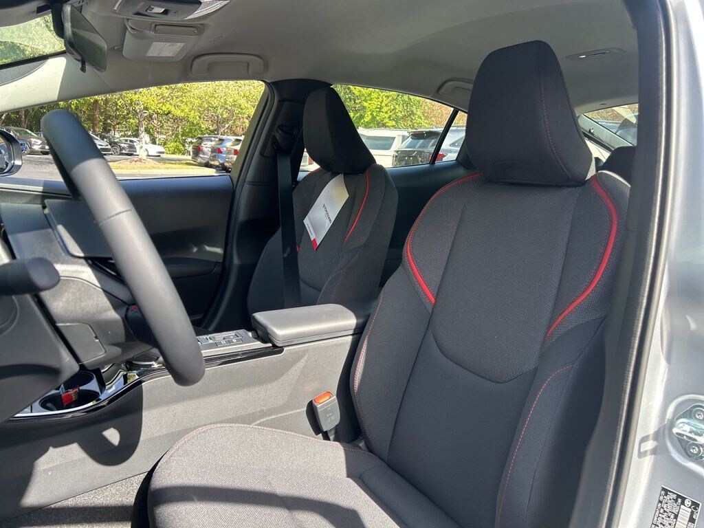 New 2026 Toyota Prius Plug-in Hybrid SE Hatchback