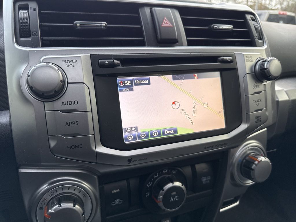 2016 Toyota 4Runner SR5 Premium photo 4