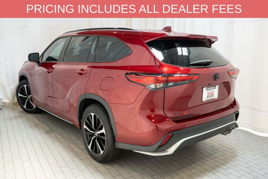 Used 2022 Toyota Highlander XSE SUV