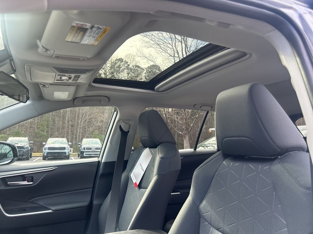 New 2025 Toyota RAV4 XLE SUV