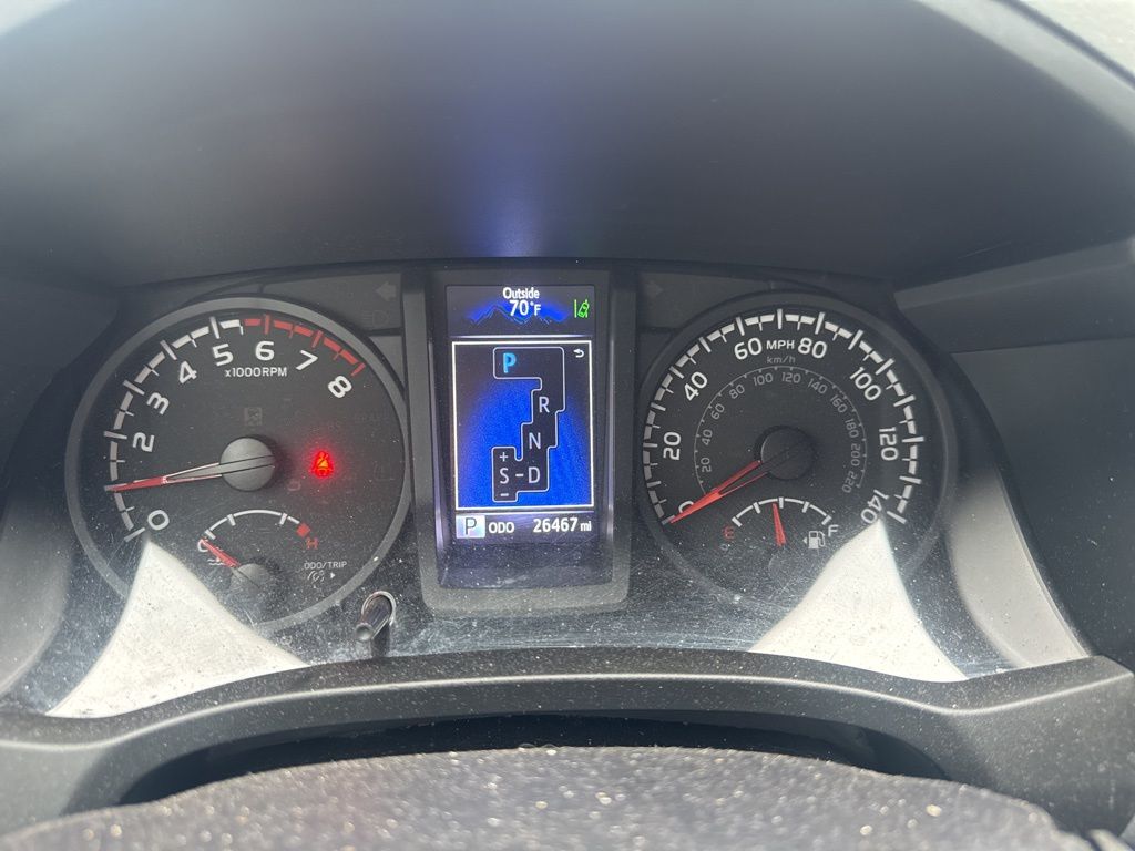 2022 Toyota Tacoma SR photo 3