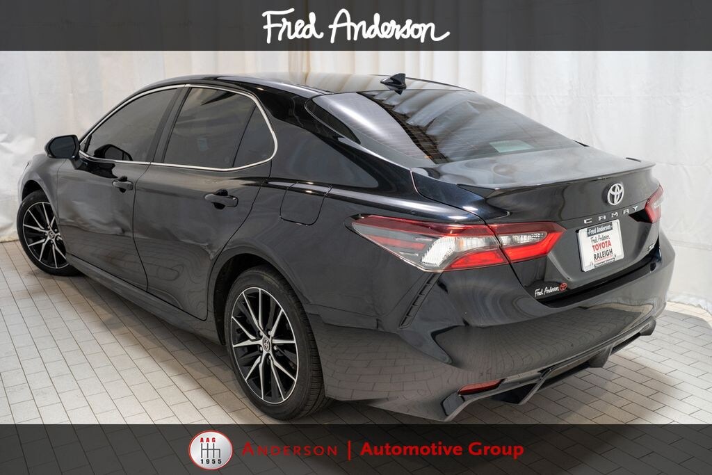 Used 2023 Toyota Camry SE Sedan