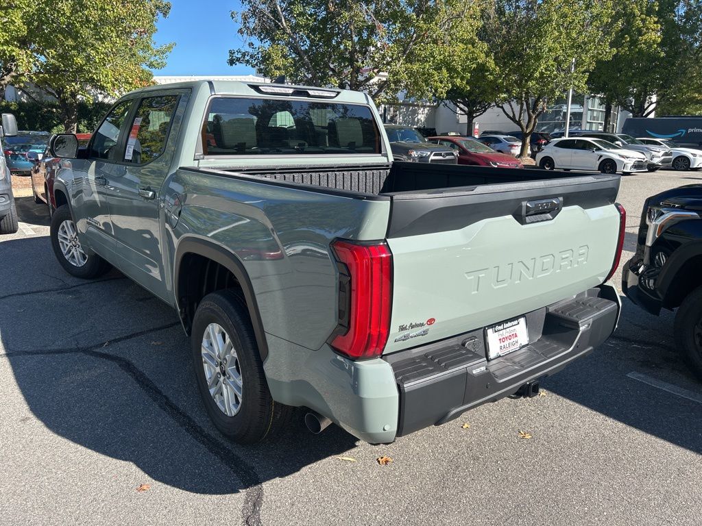 2026 Toyota Tundra SR5 CrewMax photo 3