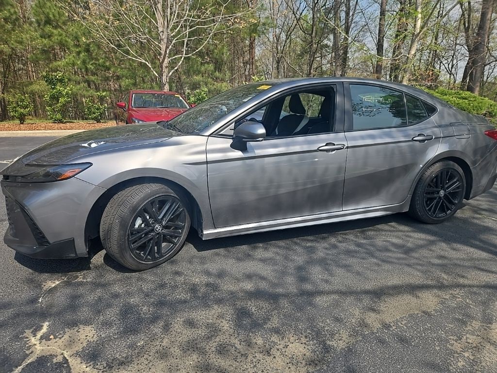 Used 2025 Toyota Camry SE Sedan