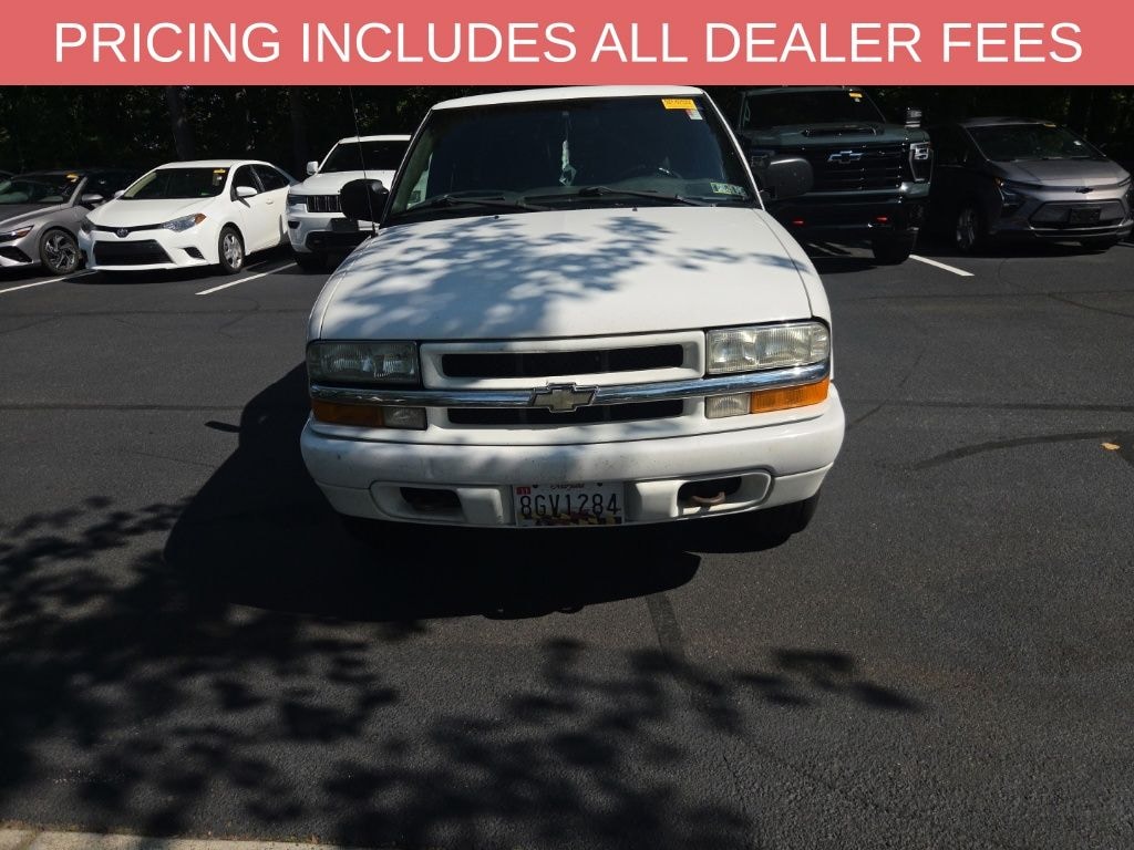 Used 2003 Chevrolet S-10 LS Truck