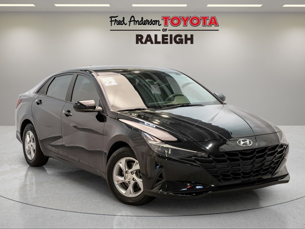 2022 Hyundai Elantra SE