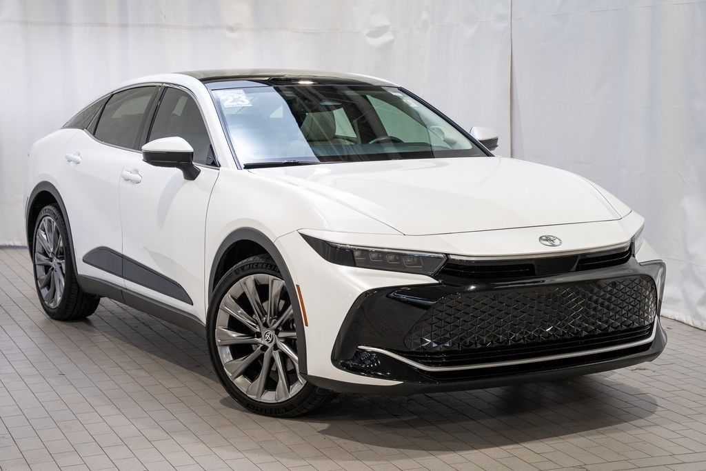 2023 Toyota Crown Limited's photo