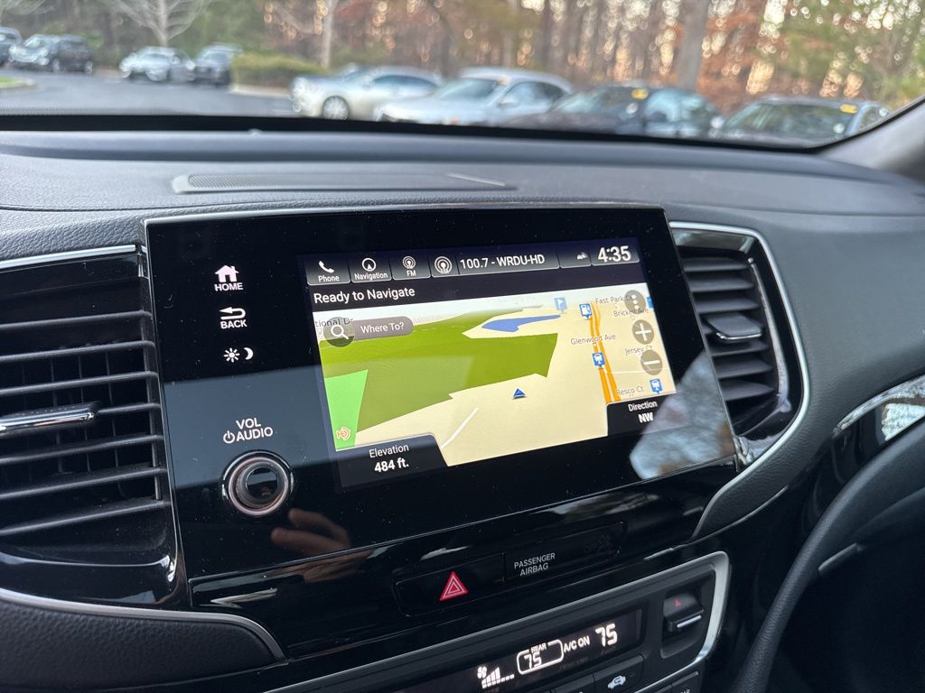 2022 Honda Pilot Black Edition photo 3