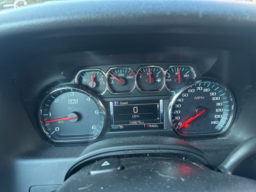 2018 Chevrolet Tahoe LT photo 3