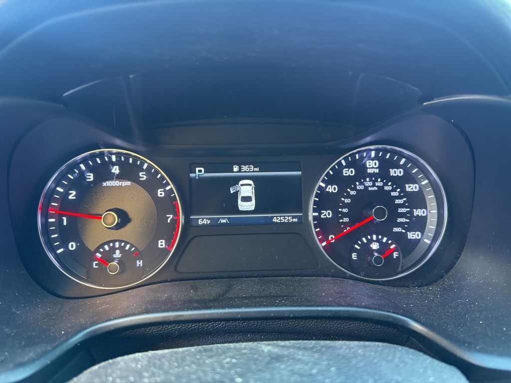 2023 Kia Forte LXS photo 3