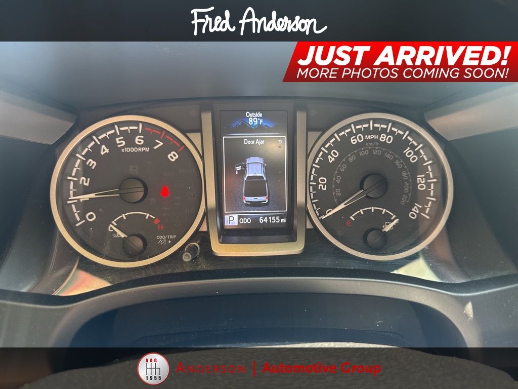 2022 Toyota Tacoma SR5 V6 photo 3