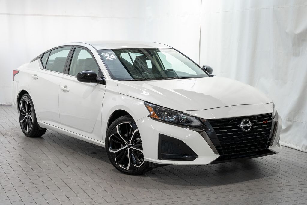 2024 Nissan Altima SR
