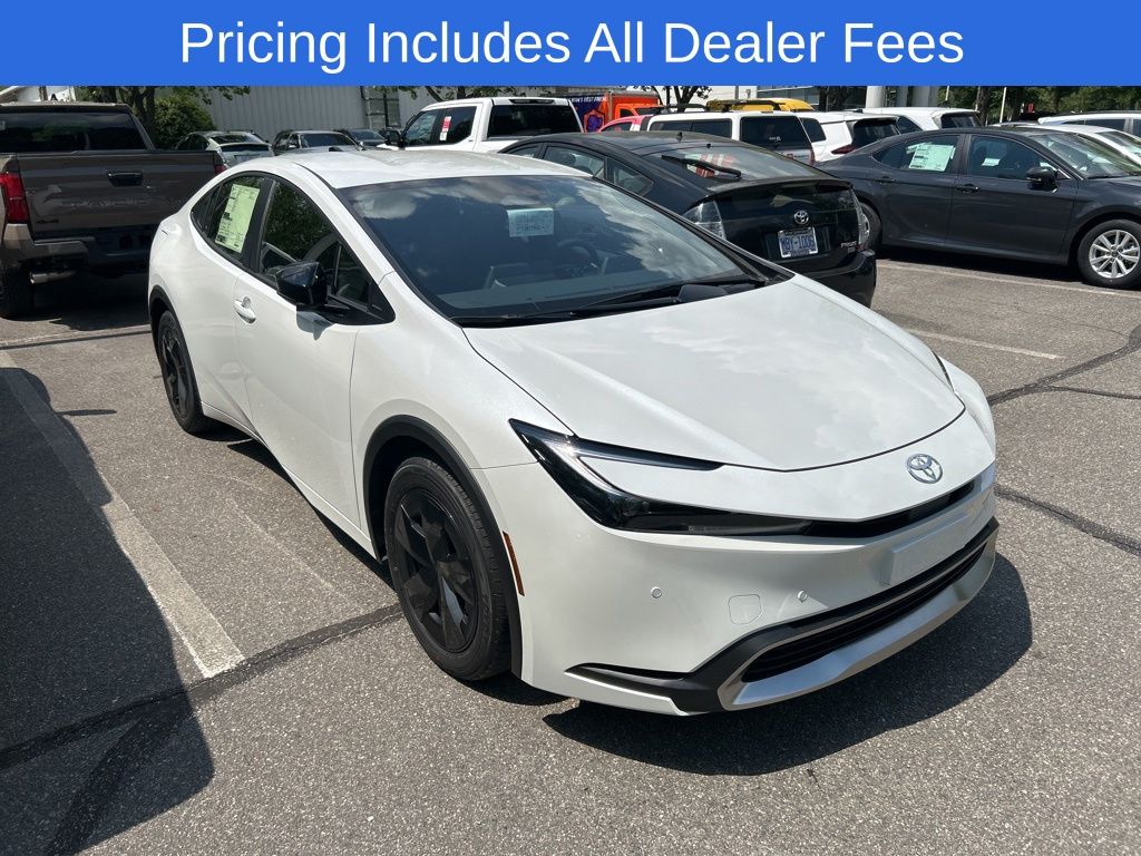 2026 Toyota Prius SE's photo