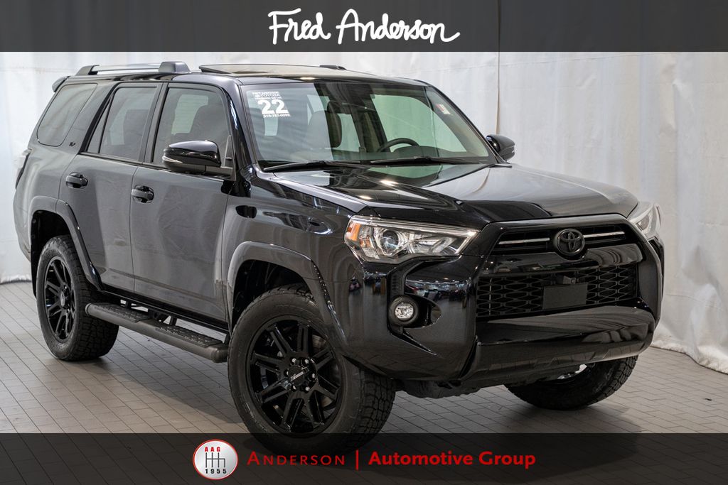 2022 Toyota 4Runner SR5 Premium 4WD V6's photo