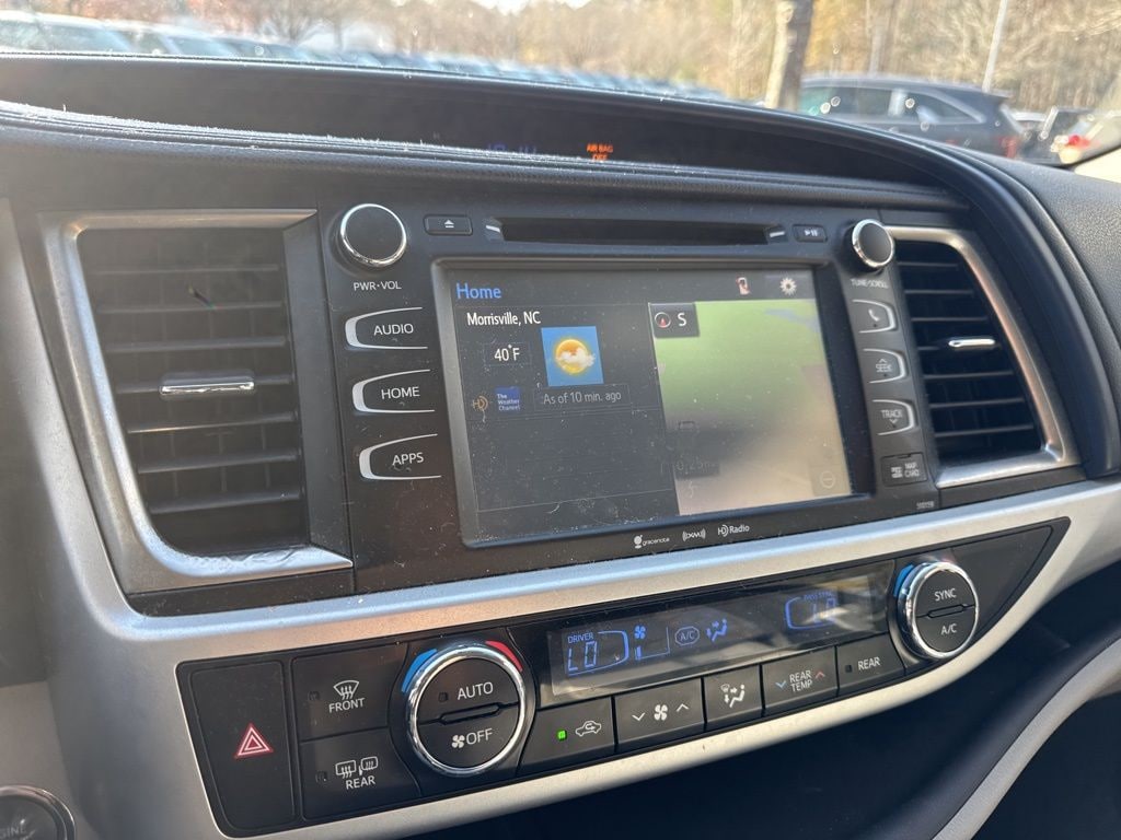 Used 2016 Toyota Highlander XLE V6 SUV