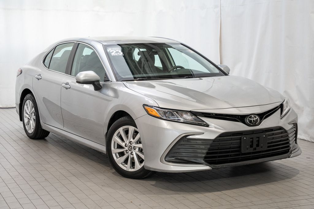 2023 Toyota Camry Sedan 