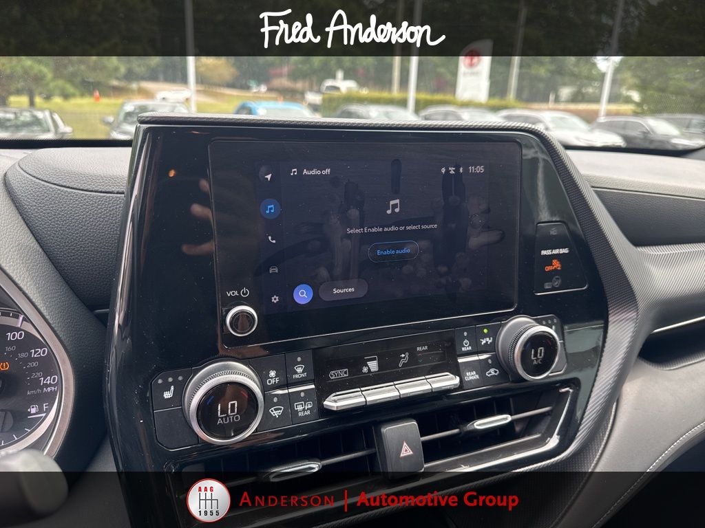 2024 Toyota Highlander XSE photo 4