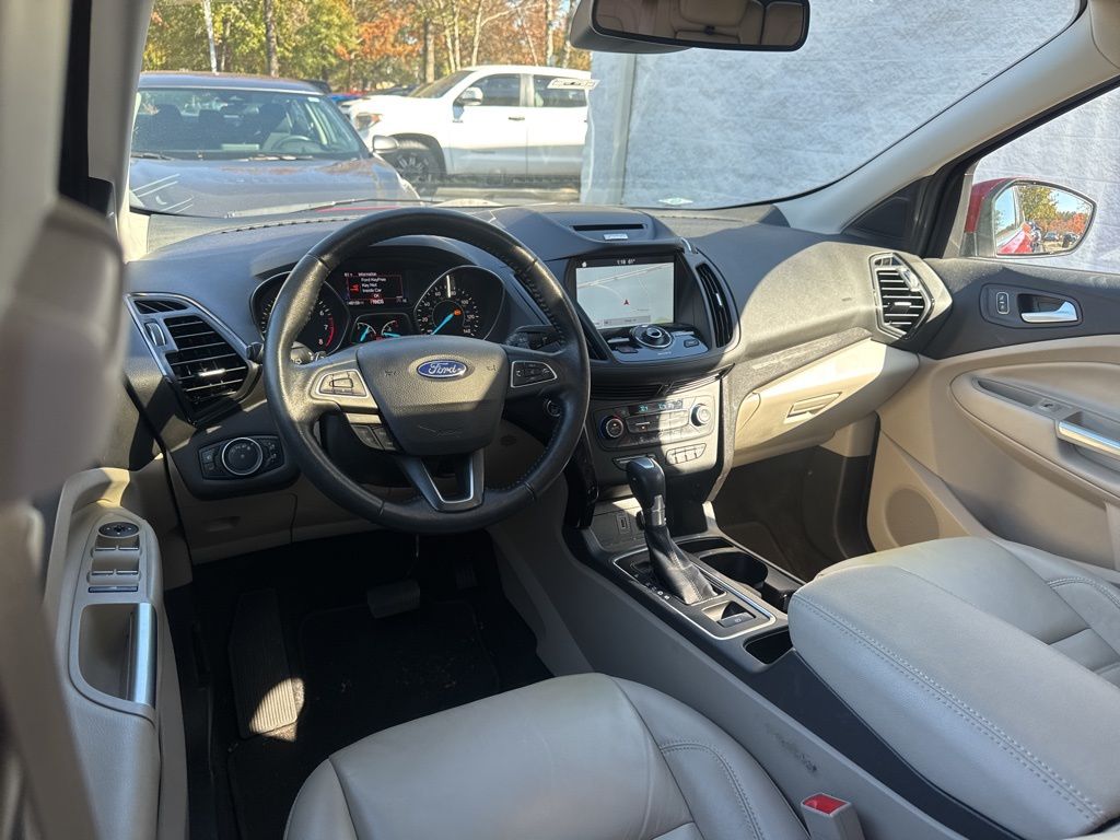 2017 Ford Escape Titanium photo 2