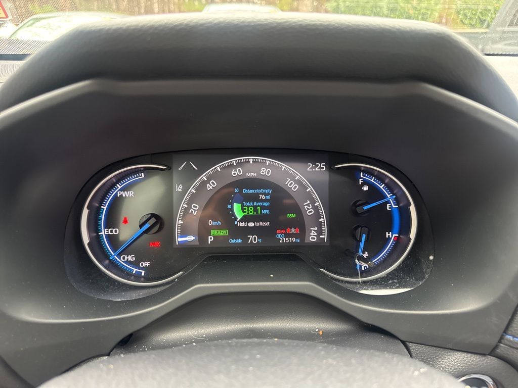 2023 Toyota RAV4 Hybrid XSE photo 3
