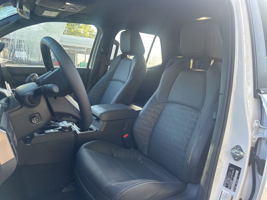 2025 Toyota 4Runner TRD Off-Road Premium photo 3