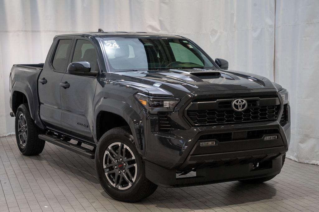2024 Toyota Tacoma TRD Sport's photo