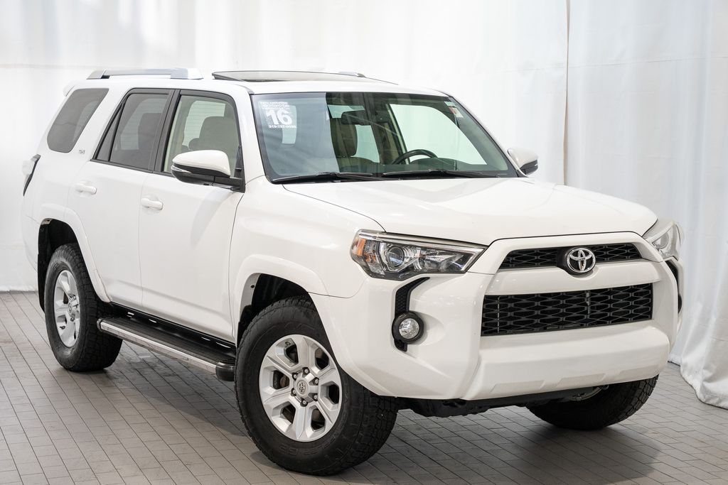 2016 Toyota 4Runner SR5 Premium's photo