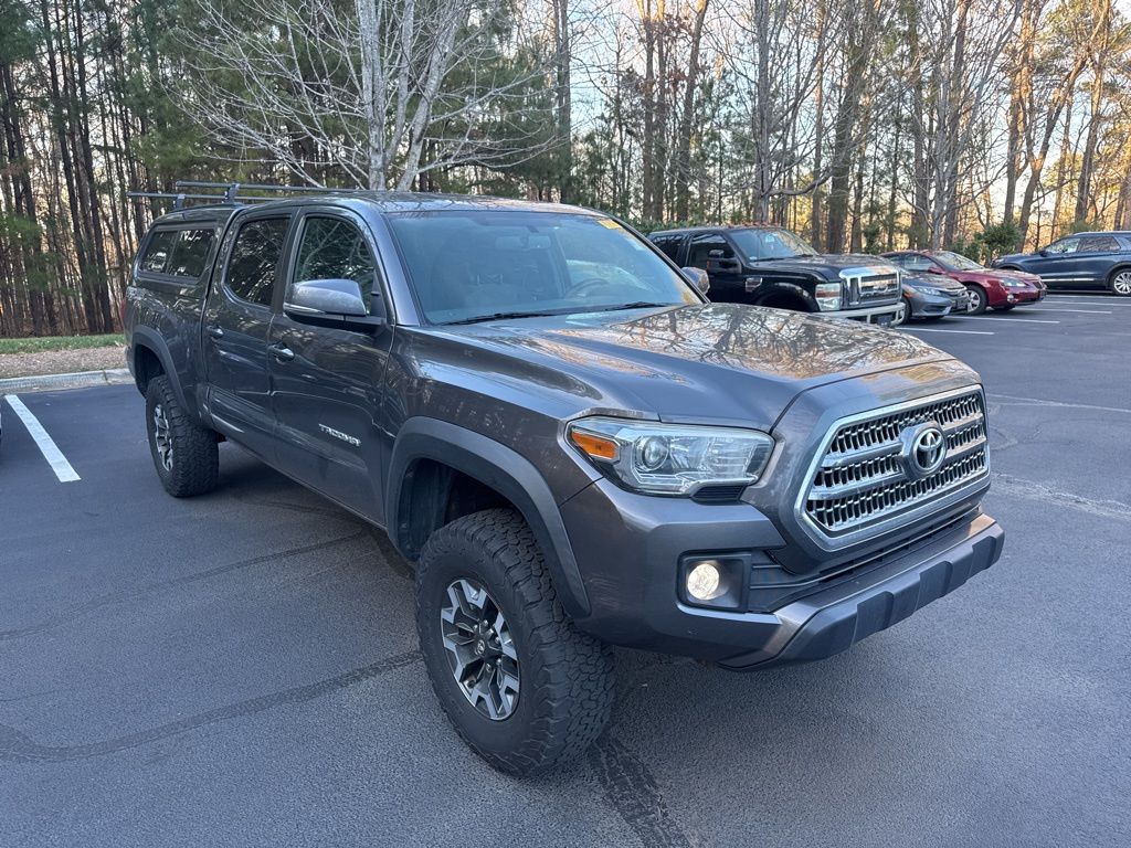 2016 Toyota Tacoma TRD Off Road's photo