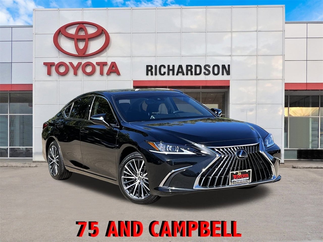 2024 Lexus ES 250's photo