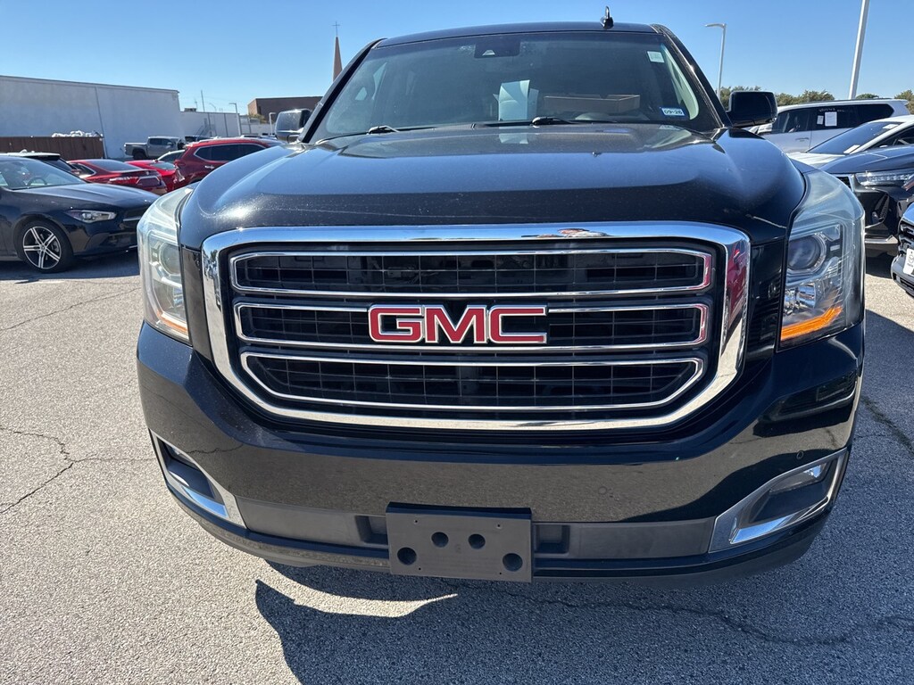 Used 2017 GMC Yukon SLT w/Premium Smooth Ride Suspension Package SUV