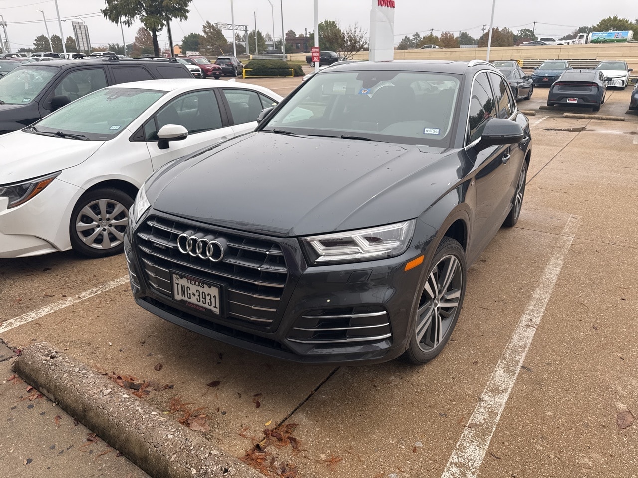 2020 Audi Q5 Premium Plus's photo