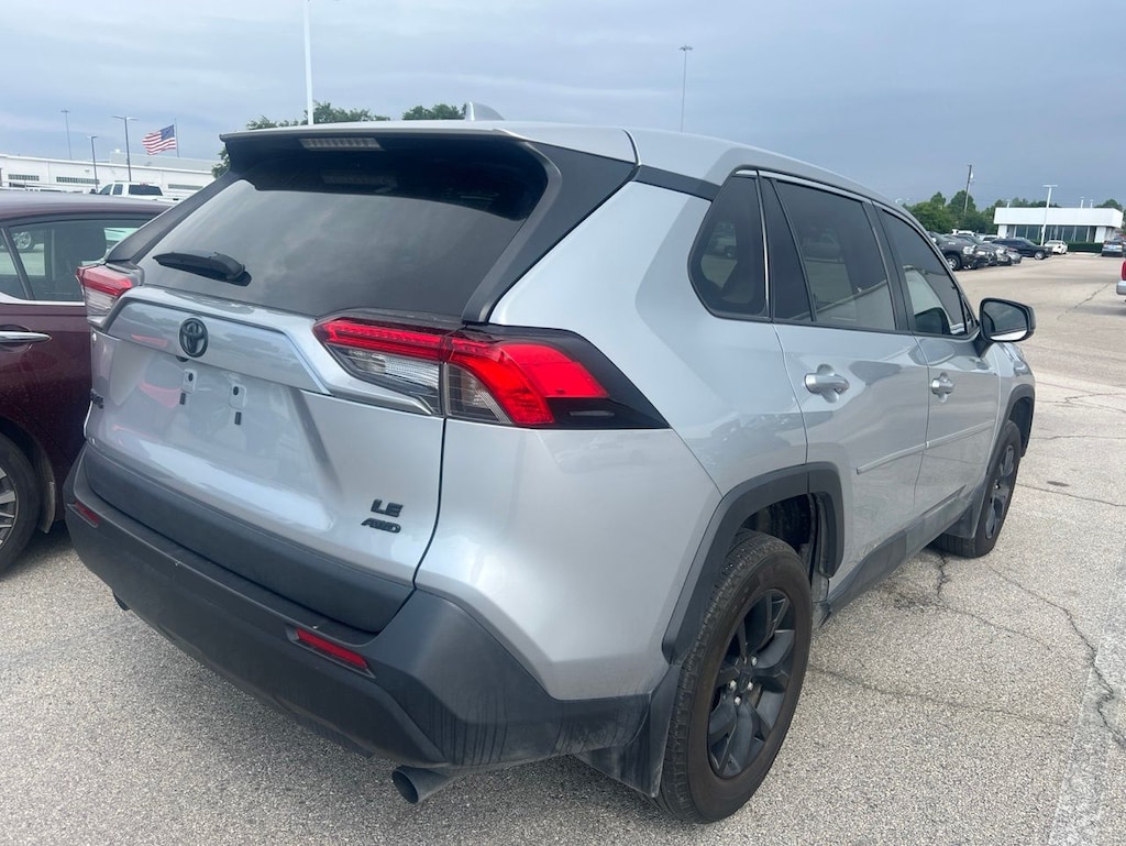 Used 2024 Toyota RAV4 LE w/Blackout Emblem/Black Alloy Wheels SUV