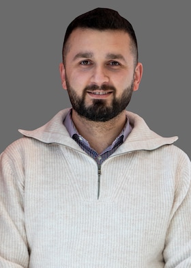 Staff member Mustafa Mahmound from ID_39ac47e5fe96