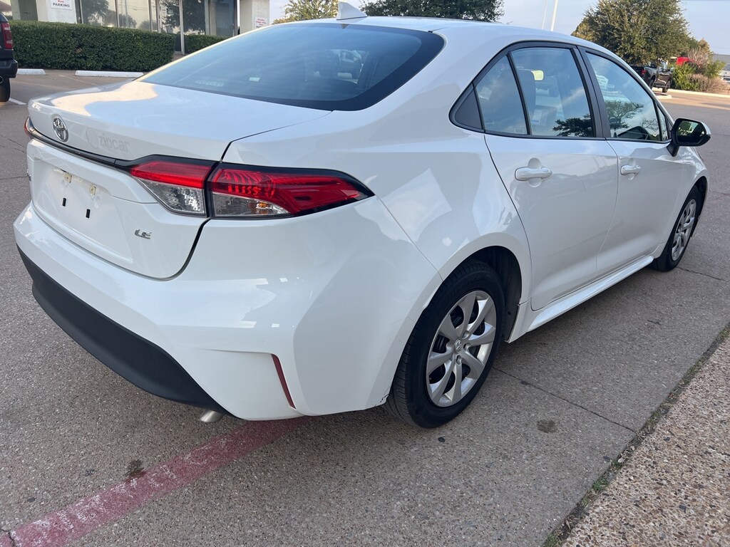 Used 2024 Toyota Corolla LE w/8-in Toyota Audio Multimedia Sedan