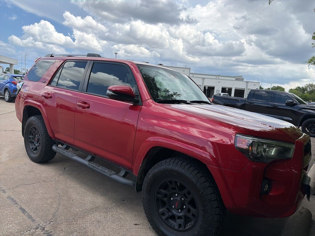 Used 2021 Toyota 4Runner SR5 Premium w/Navigation/Sunroof/17-in Alloy SUV