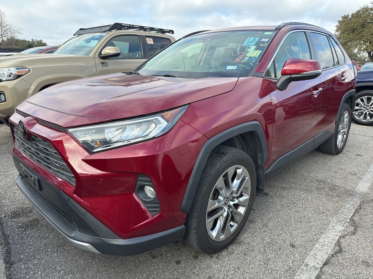 2021 Toyota RAV4 Limited's photo