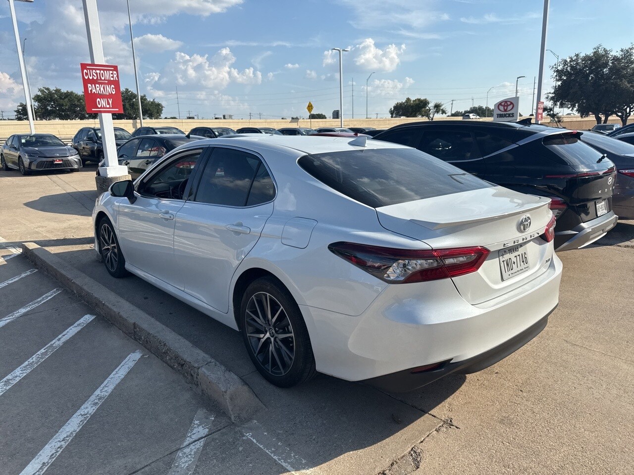 2024 Toyota Camry XLE photo 4
