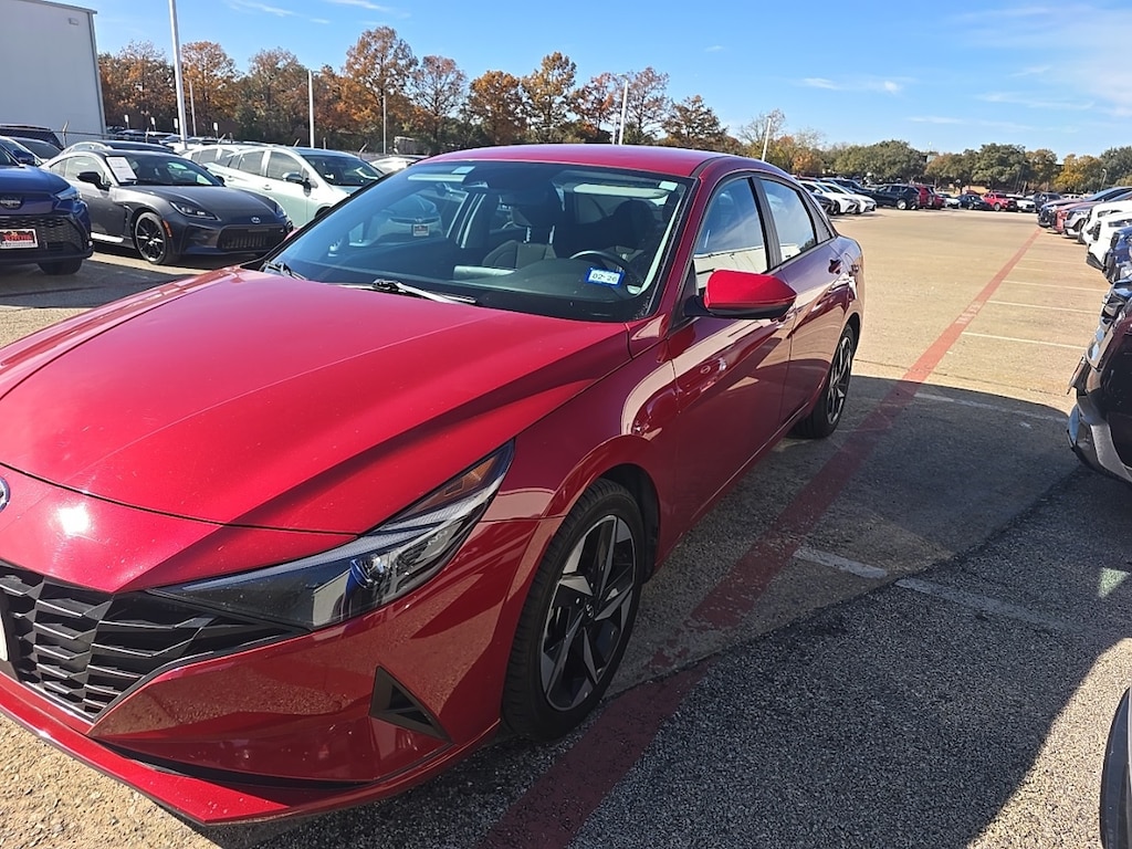 Used 2023 Hyundai Elantra SEL Sedan