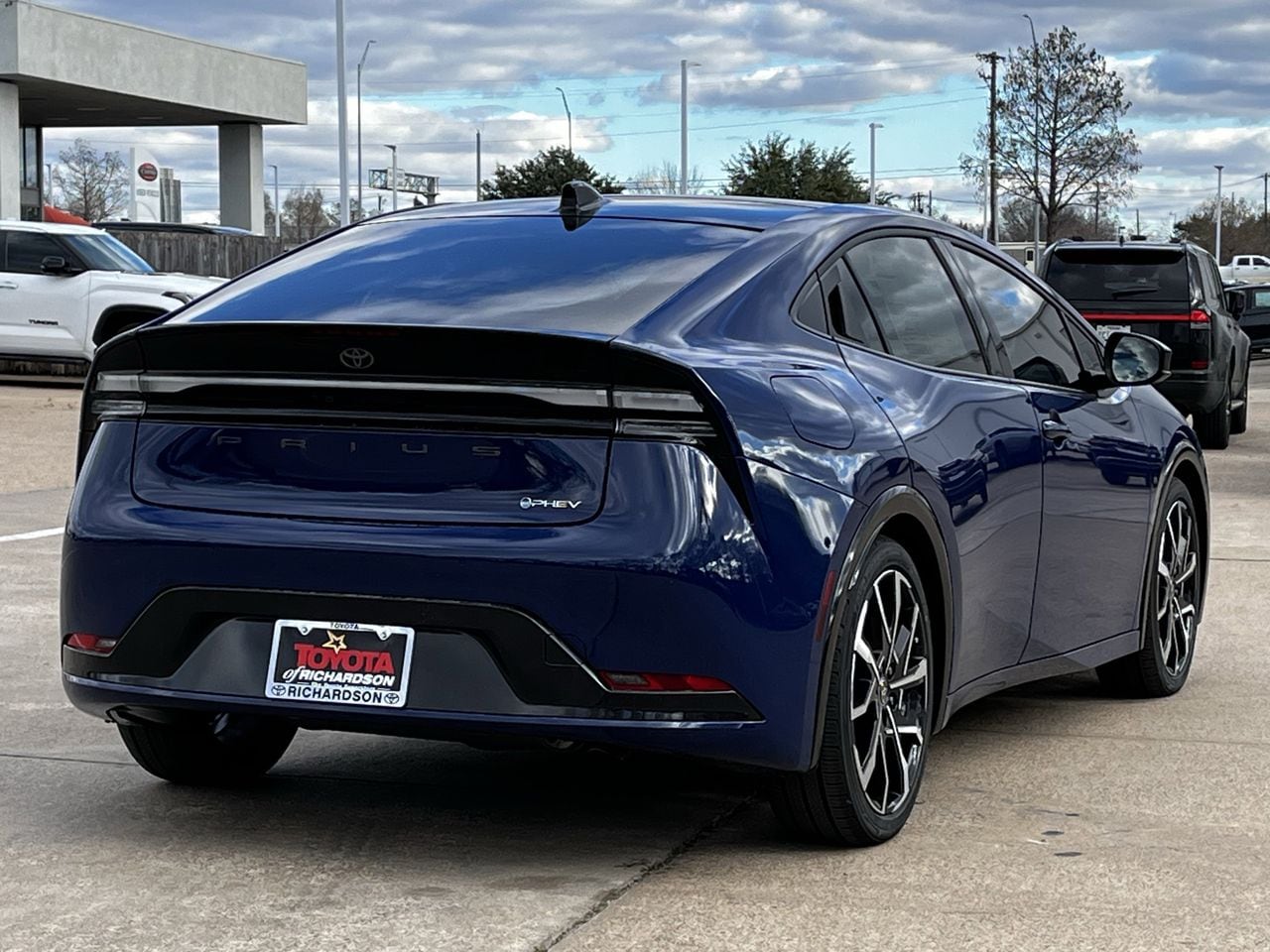 2026 Toyota Prius Plug-in Hybrid XSE Premium - Photo 4