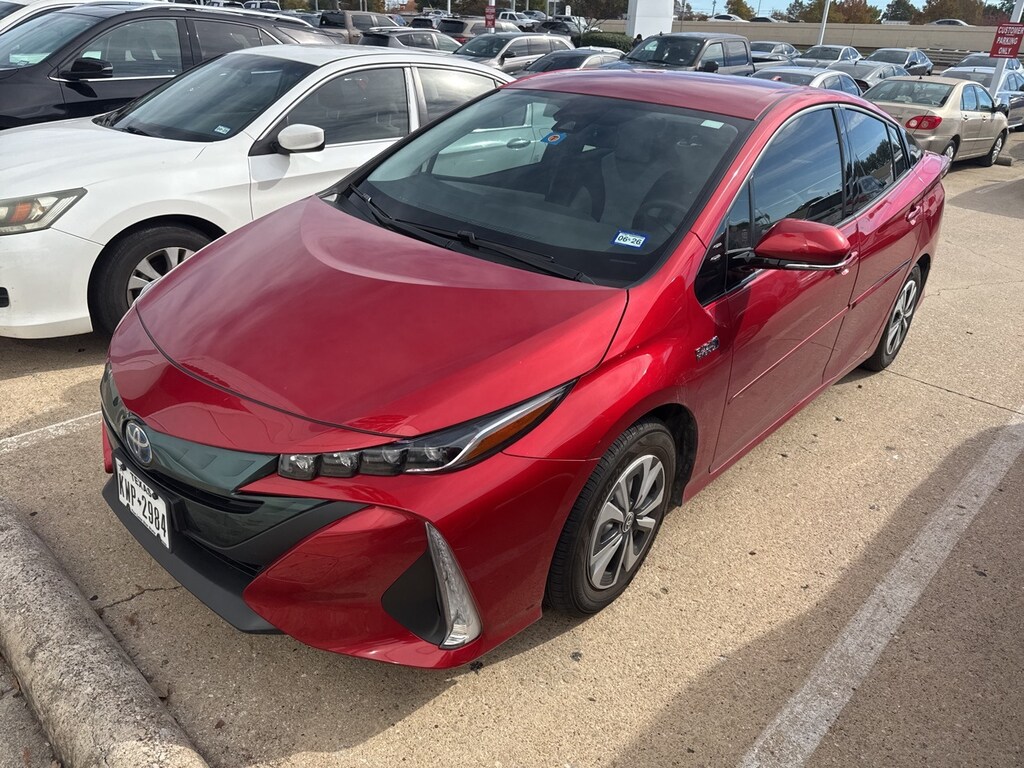 Used 2018 Toyota Prius Prime Plus w/Navigation/15-Inch x 6.5-in Aluminum Wheels Hatchback