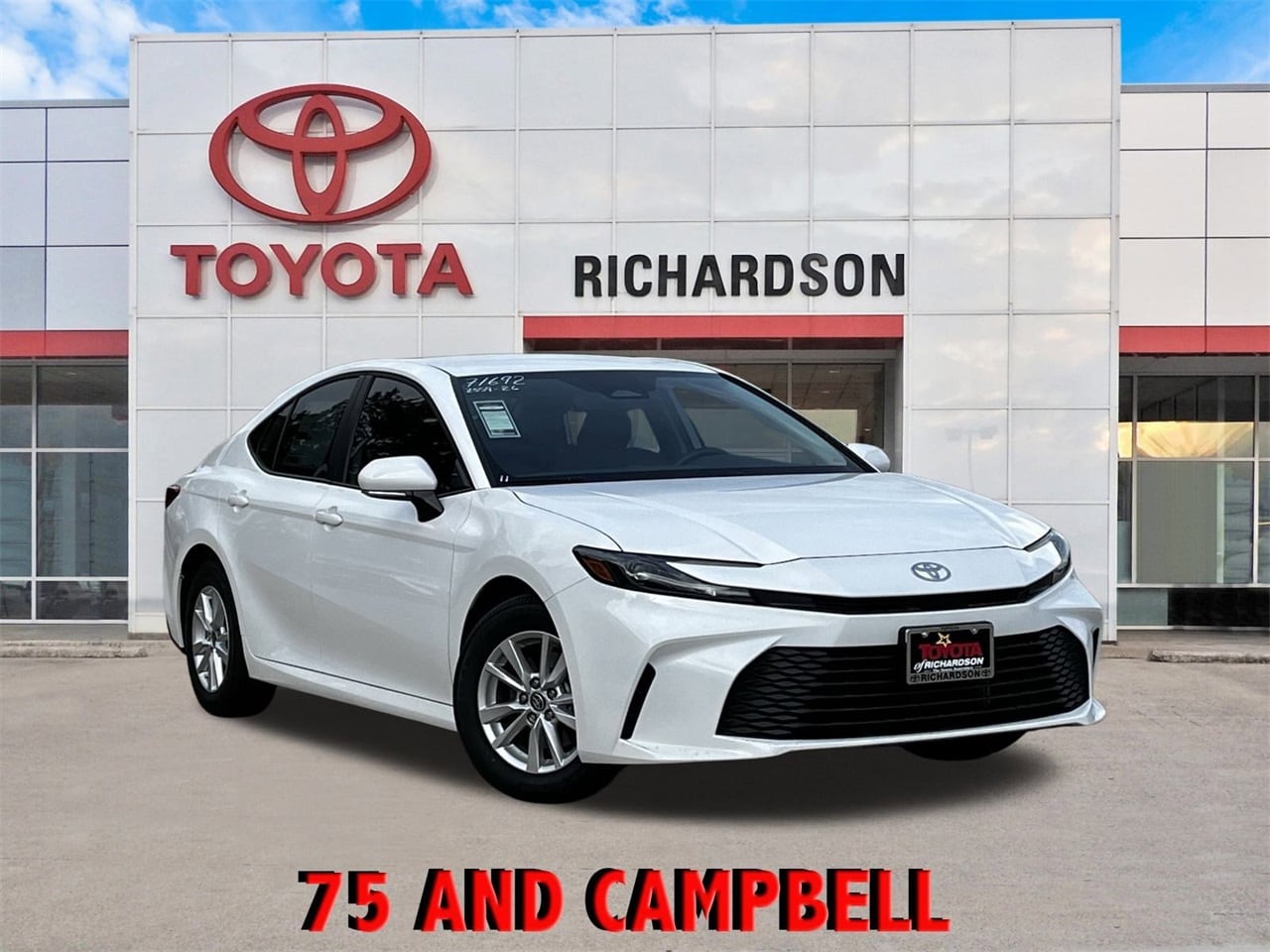 2026 Toyota Camry LE's photo