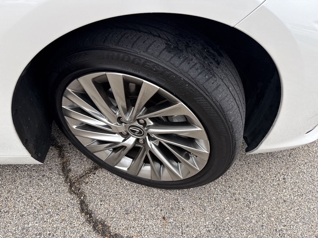 Used 2022 Lexus ES 350 350 Ultra Luxury w/Pano-Roof/Triple-Beam LED Headl Sedan