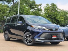2025 Toyota Sienna Platinum 7 Passenger Van Passenger Van