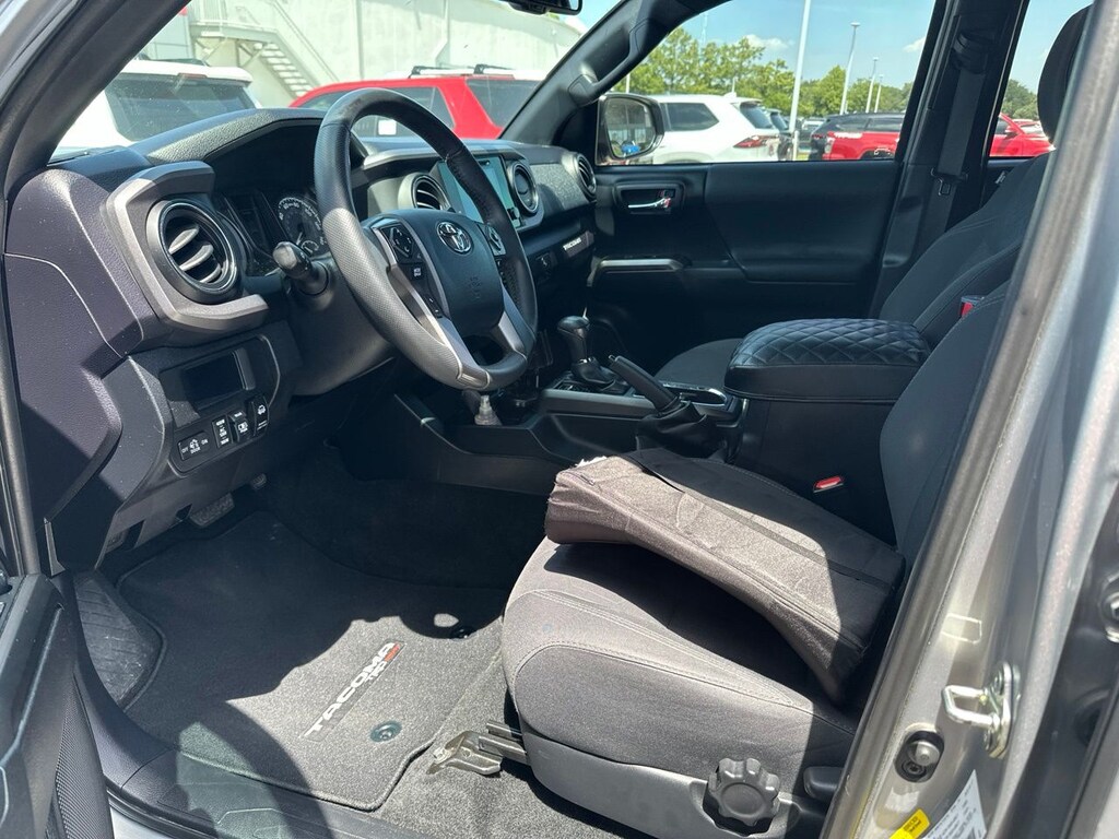 Used 2017 Toyota Tacoma TRD Sport w/Wheels: 17-in x 7.5-in Machined Alloy Truck Double Cab