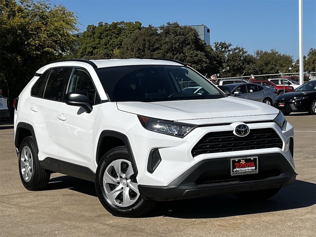 Used 2021 Toyota RAV4 LE w/Exterior Parking Camera Rear SUV