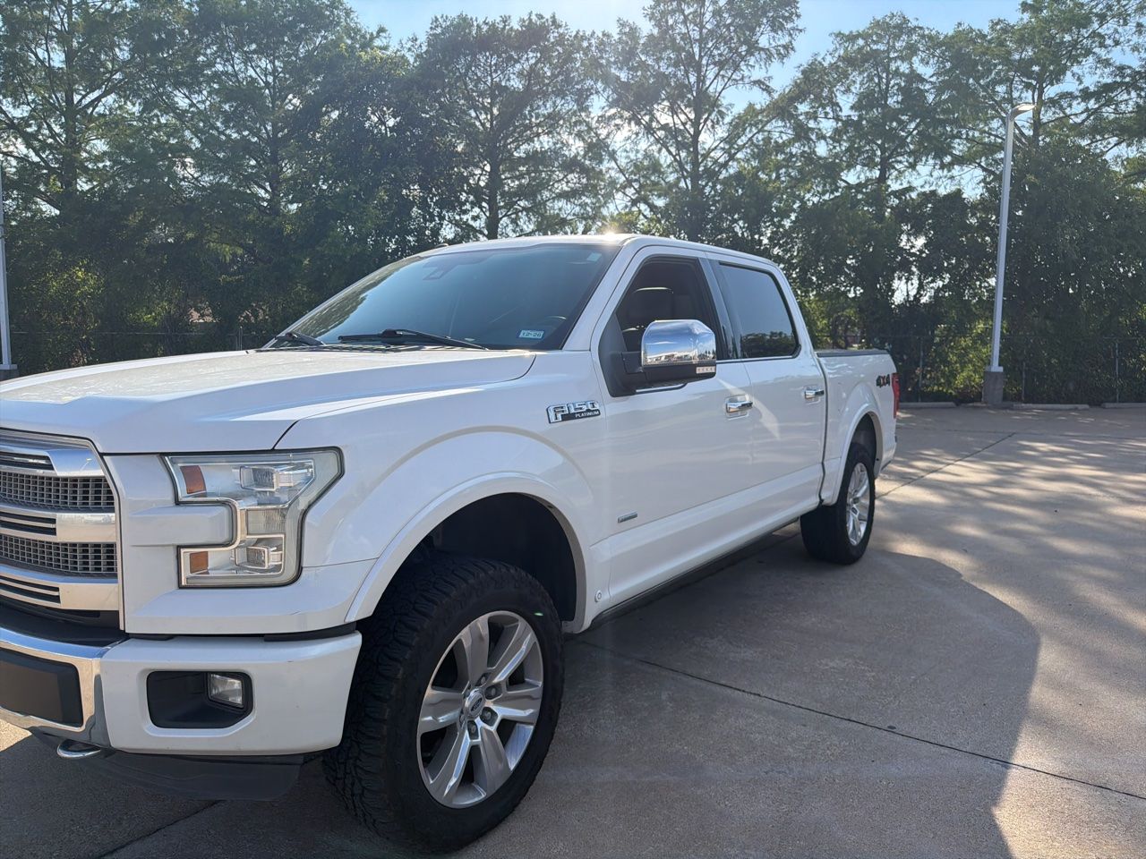 2016 Ford F-150 Platinum 4x4 SuperCrew 5-1/2 Box's photo