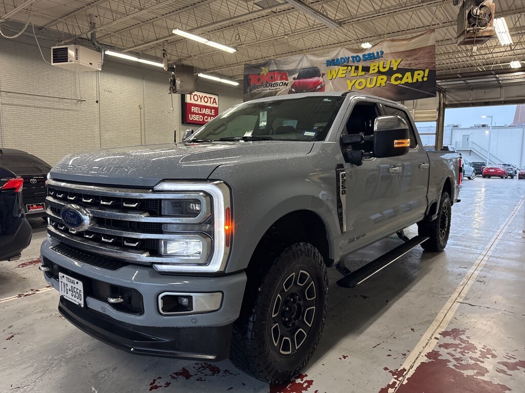 Used 2024 Ford F-250 Platinum w/FX4 Off-Road Package Truck Crew Cab