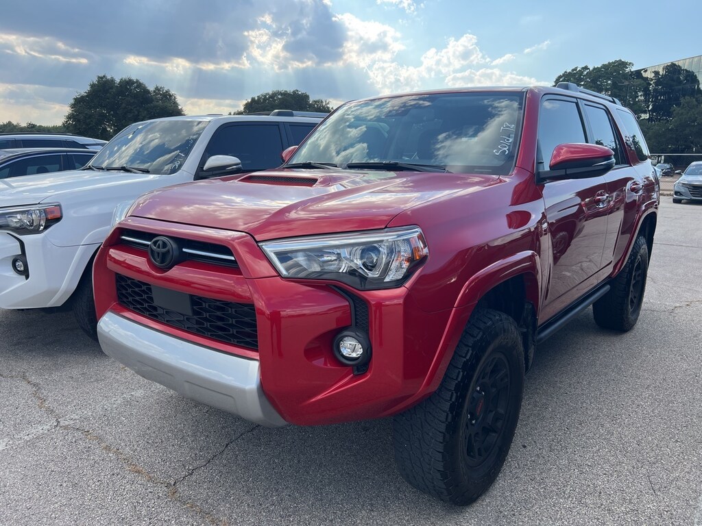 Used 2024 Toyota 4Runner TRD Off-Road Premium w/Navigation SUV