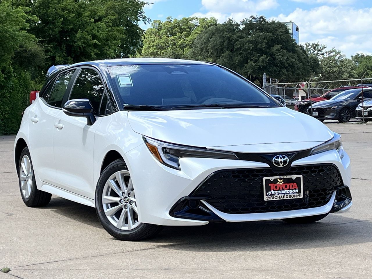 White 2026 Toyota Corolla Hatchback SE FWD Hatchback Front-Wheel Drive