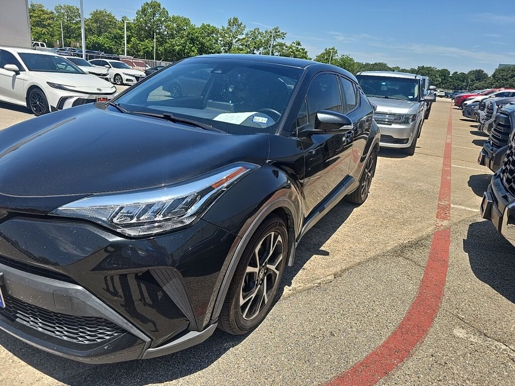 Used 2021 Toyota C-HR XLE w/18-Inch Sport Alloy Wheels SUV